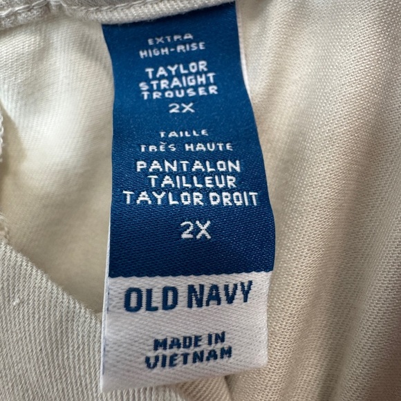 Old Navy Extra High Waisted Taylor Cargo Pants Beige - Picture 5 of 12